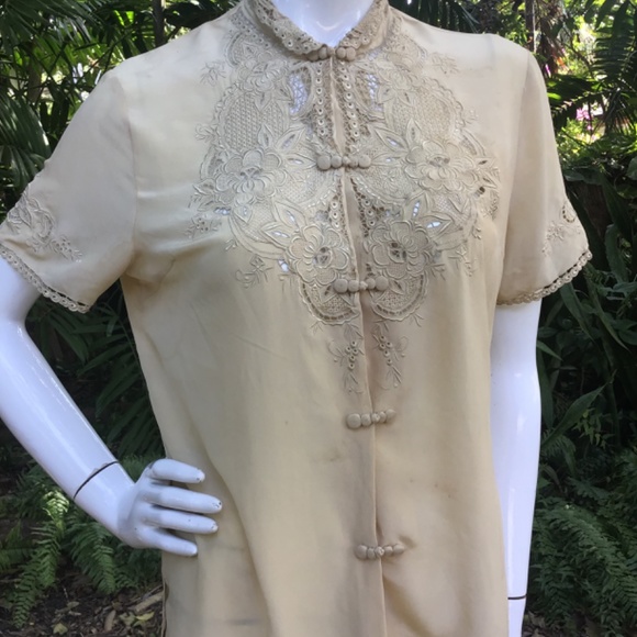 Vintage silk embroidered Chinese Blouse - Picture 6 of 7